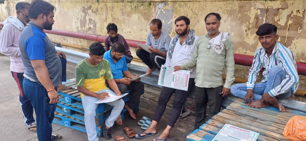 आगरा में ड्राईवर भाईयों से की मुलाकात